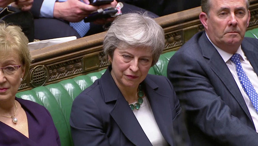 La primera ministra británica, Theresa May, en el Parlamento de Reino Unido