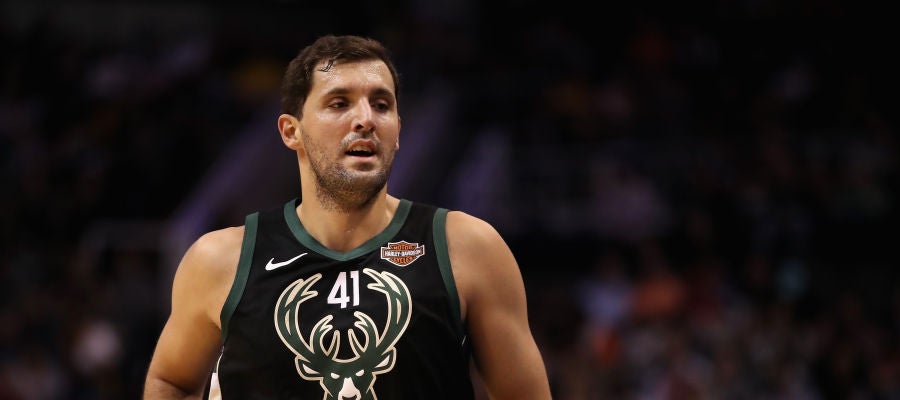 Nikola Mirotic, en un partido con Milwaukee Bucks Nikola Mirotic, en un partido con Milwaukee Bucks