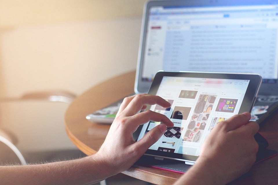 La brújula de la economía: ¿Cómo nos ha cambiado internet? La brújula de la economía: ¿Cómo nos ha cambiado internet?
