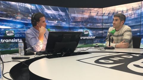 El &aacute;rbitro Undiano Mallenco. 