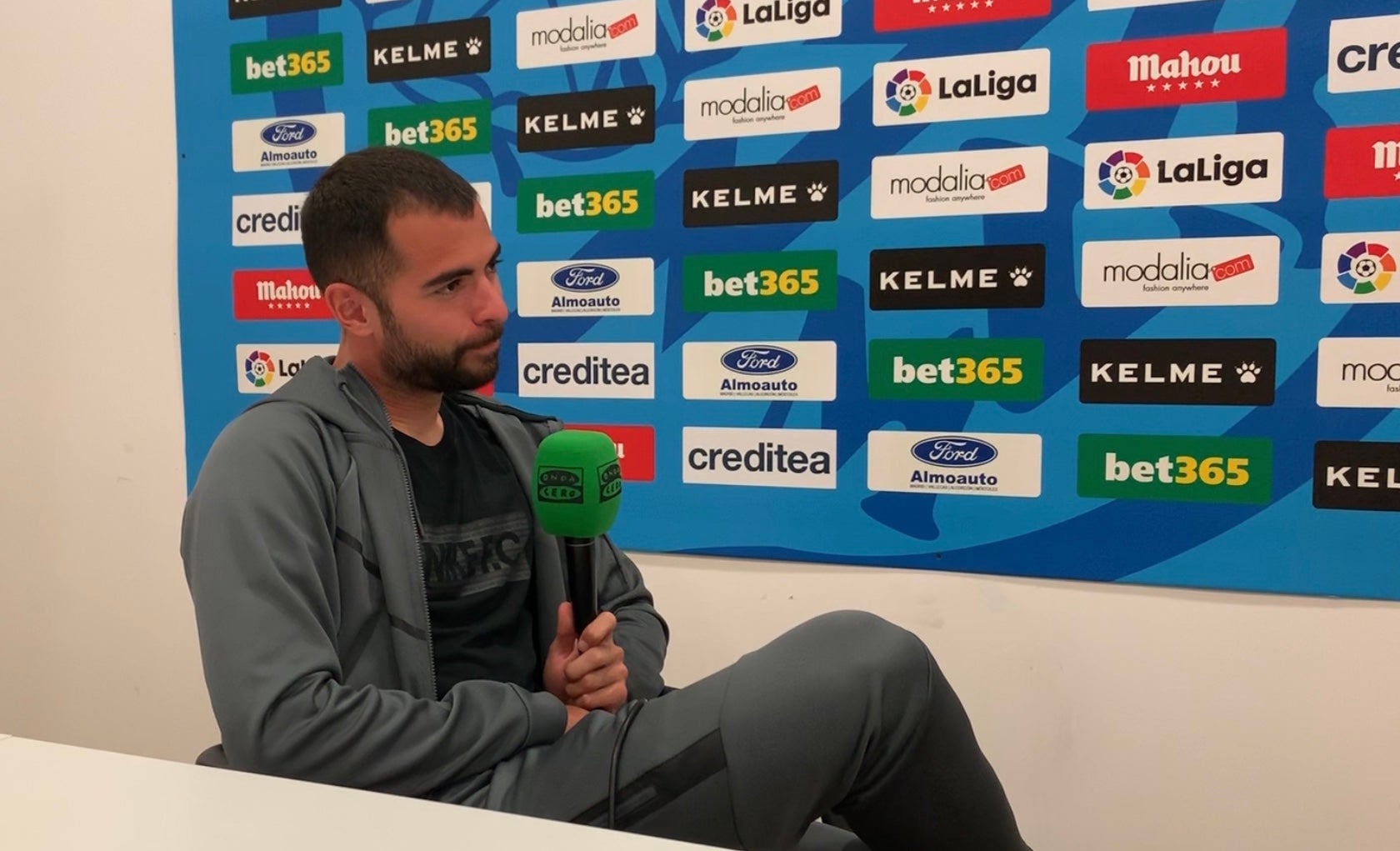 Jordi Amat: "El vestuario está plenamente con Míchel. Lo vamos a sacar adelante" Jordi Amat: "El vestuario está plenamente con Míchel. Lo vamos a sacar adelante"