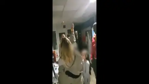 Imágenes del ataque racista en Valencia Imágenes del ataque racista en Valencia