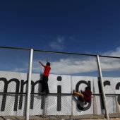 Migrantes en la frontera entre EEUU y Mexico
