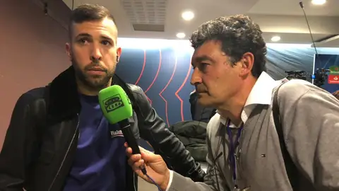 Jordi Alba, con Alfredo Martínez. Jordi Alba con Alfredo Martínez.