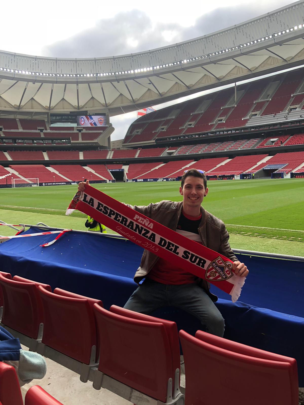 Manu García presenta la canción 'Sentimiento rojo & blanco' Manu García presenta la canción 'Sentimiento rojo & blanco'