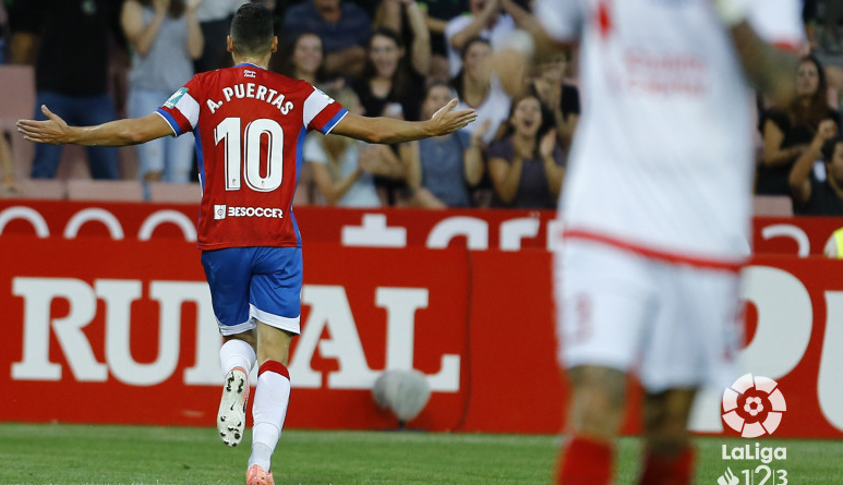 Antonio Puertas: "Me siento un privilegiado de estar en Primera División, no ha sido un camino de rosas" Antonio Puertas: "Me siento un privilegiado de estar en Primera División, no ha sido un camino de rosas"