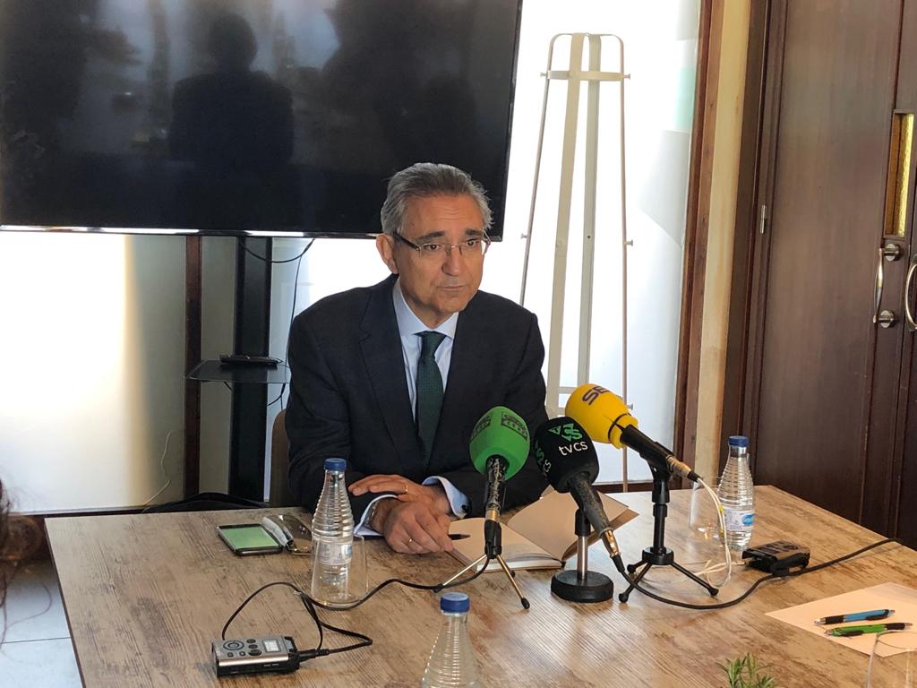 Aerocas critica el "ninguneo de Aena" y reconoce que prefiere que la gestión de la instalación esté en manos de "la actual Generalitat" Aerocas critica el "ninguneo de Aena" y reconoce que prefiere que la gestión de la instalación esté en manos de "la actual Generalitat"