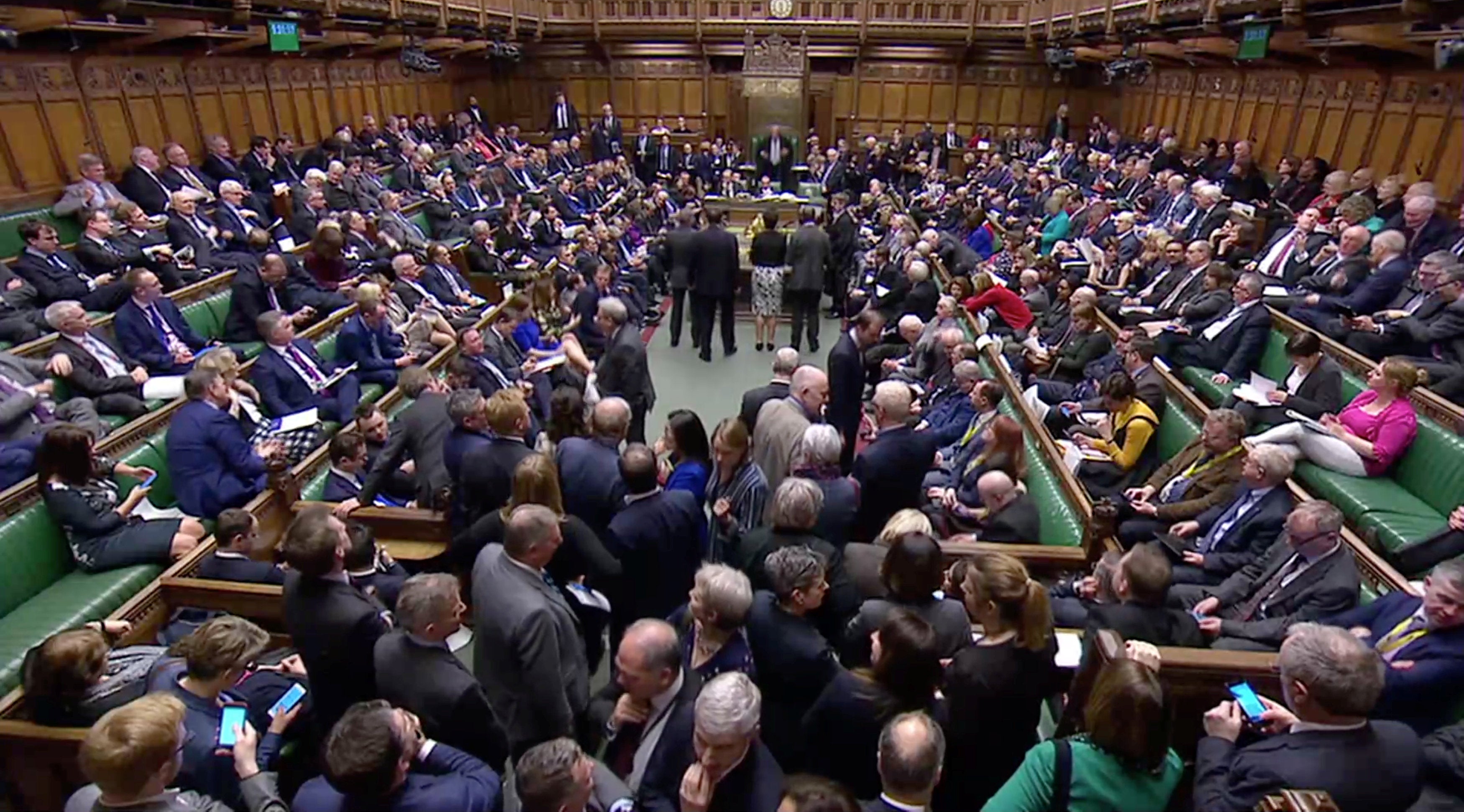 El Parlamento británico apoya pedir a la UE retrasar la fecha del 'brexit' El Parlamento británico apoya pedir a la UE retrasar la fecha del 'brexit'