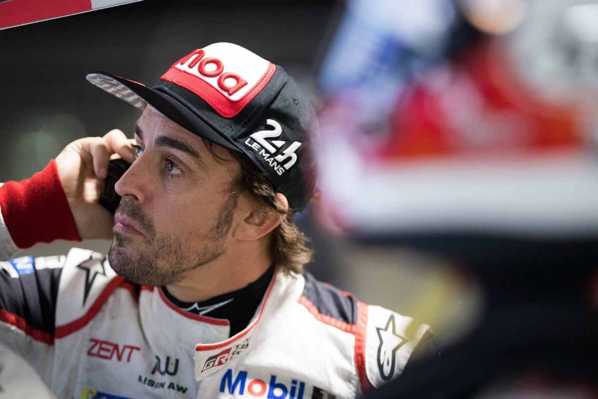 Fernando Alonso apunta al Dakar: probará el Toyota en Sudáfrica Fernando Alonso apunta al Dakar: probará el Toyota en Sudáfrica
