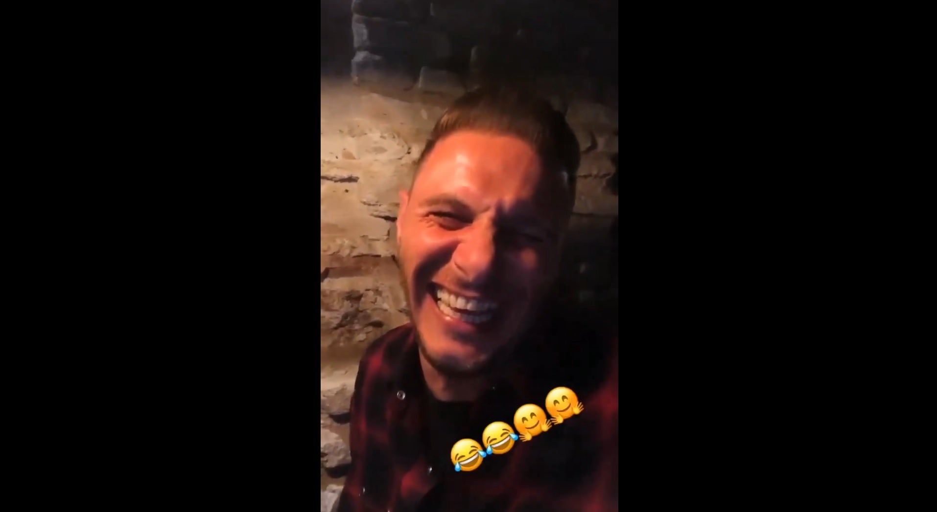 El nuevo chiste de Joaquín para burlarse de la eliminación del Sevilla de la Europa League El nuevo chiste de Joaquín para burlarse de la eliminación del Sevilla de la Europa League
