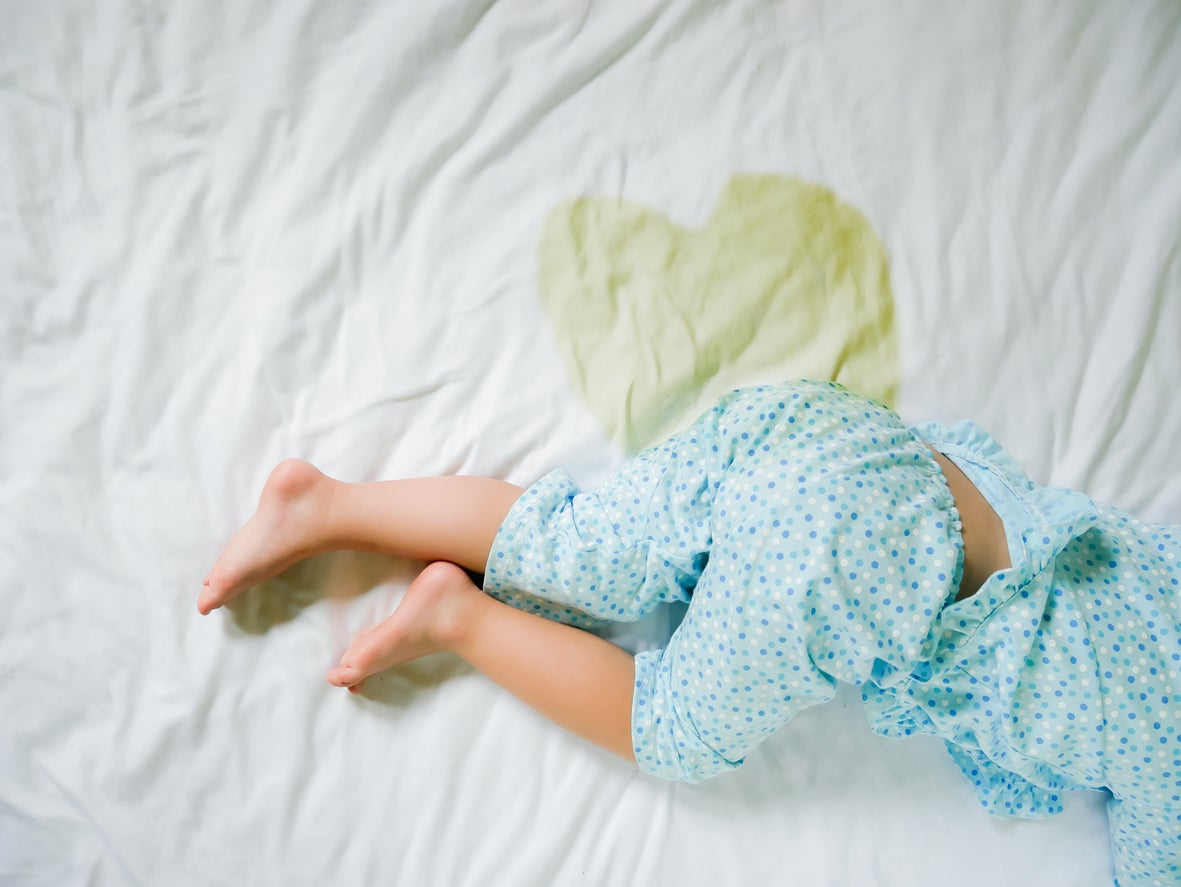 ¿Tu hijo aún moja la cama? Debes escuchar esto ¿Tu hijo aún moja la cama? Debes escuchar esto
