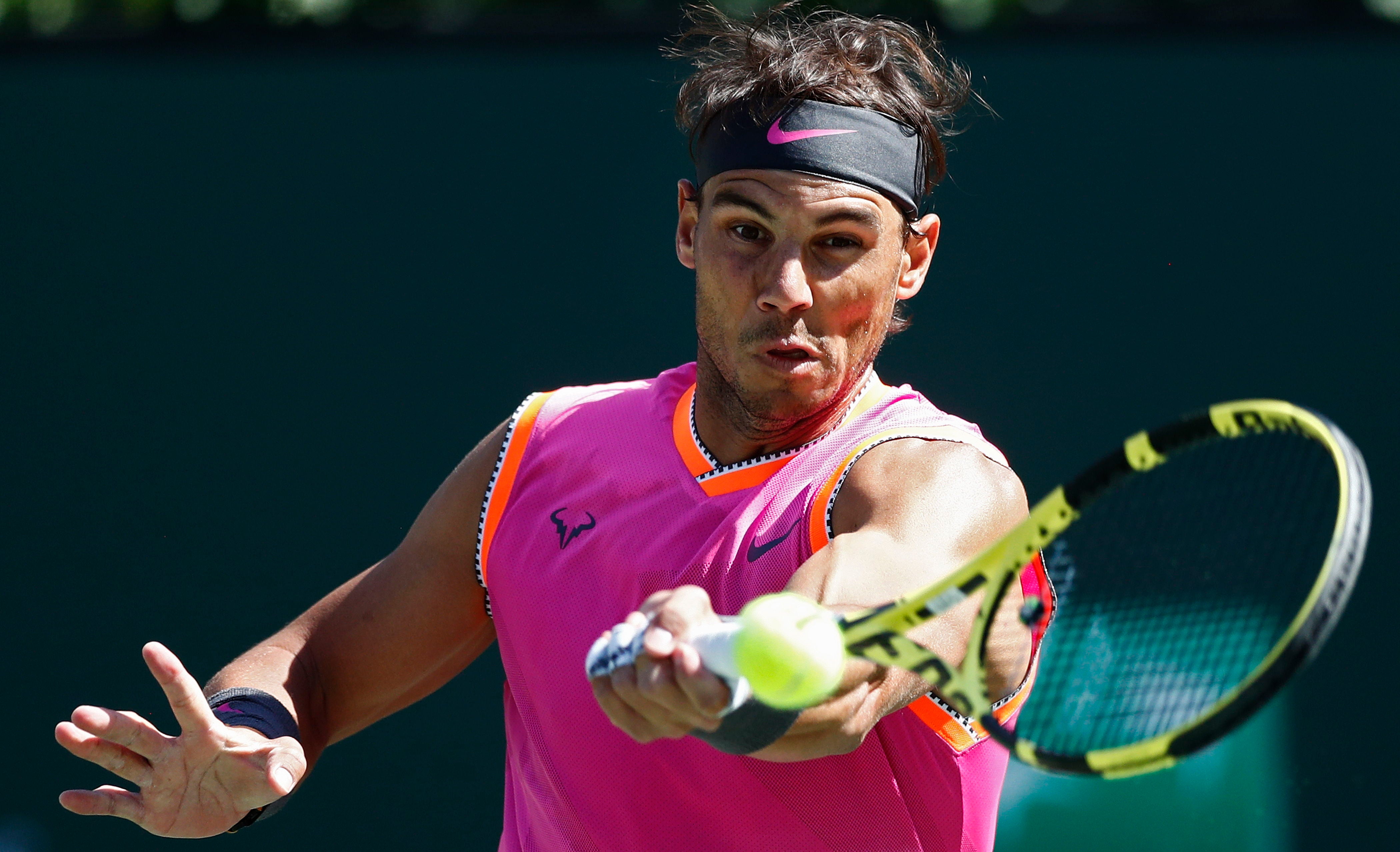 Rafa Nadal pasa a semifinales de Indian Wells pese a los problemas en su rodilla Rafa Nadal pasa a semifinales de Indian Wells pese a los problemas en su rodilla