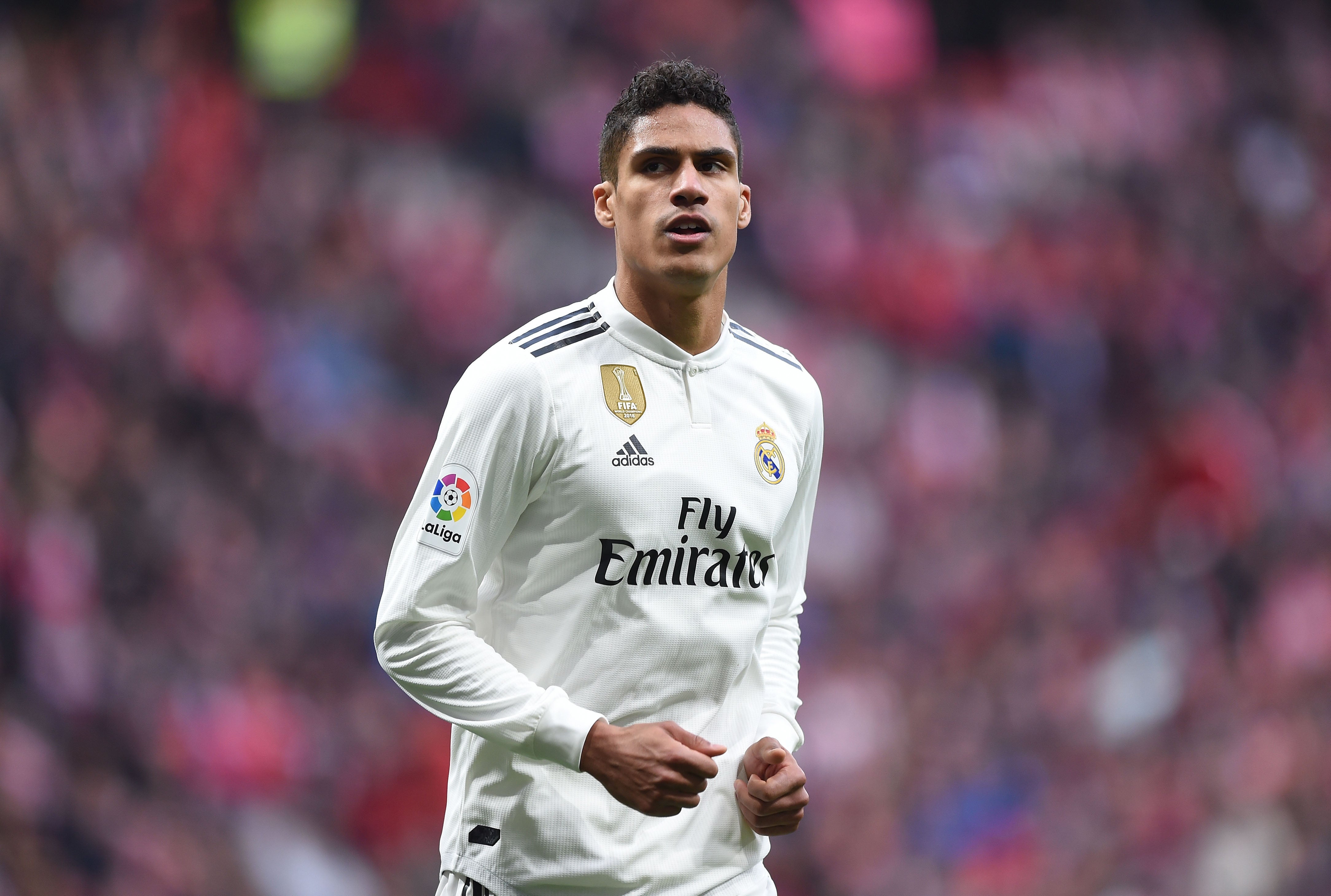 Varane se convierte en nuevo jugador del Manchester United Varane se convierte en nuevo jugador del Manchester United