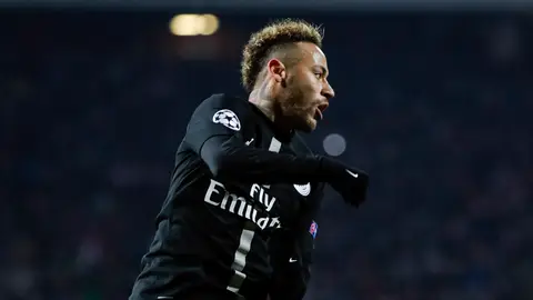 Neymar, durante un partido con el PSG Neymar, durante un partido con el PSG
