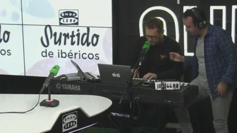 Asistimos a la primera clase de piano de El Monaguillo