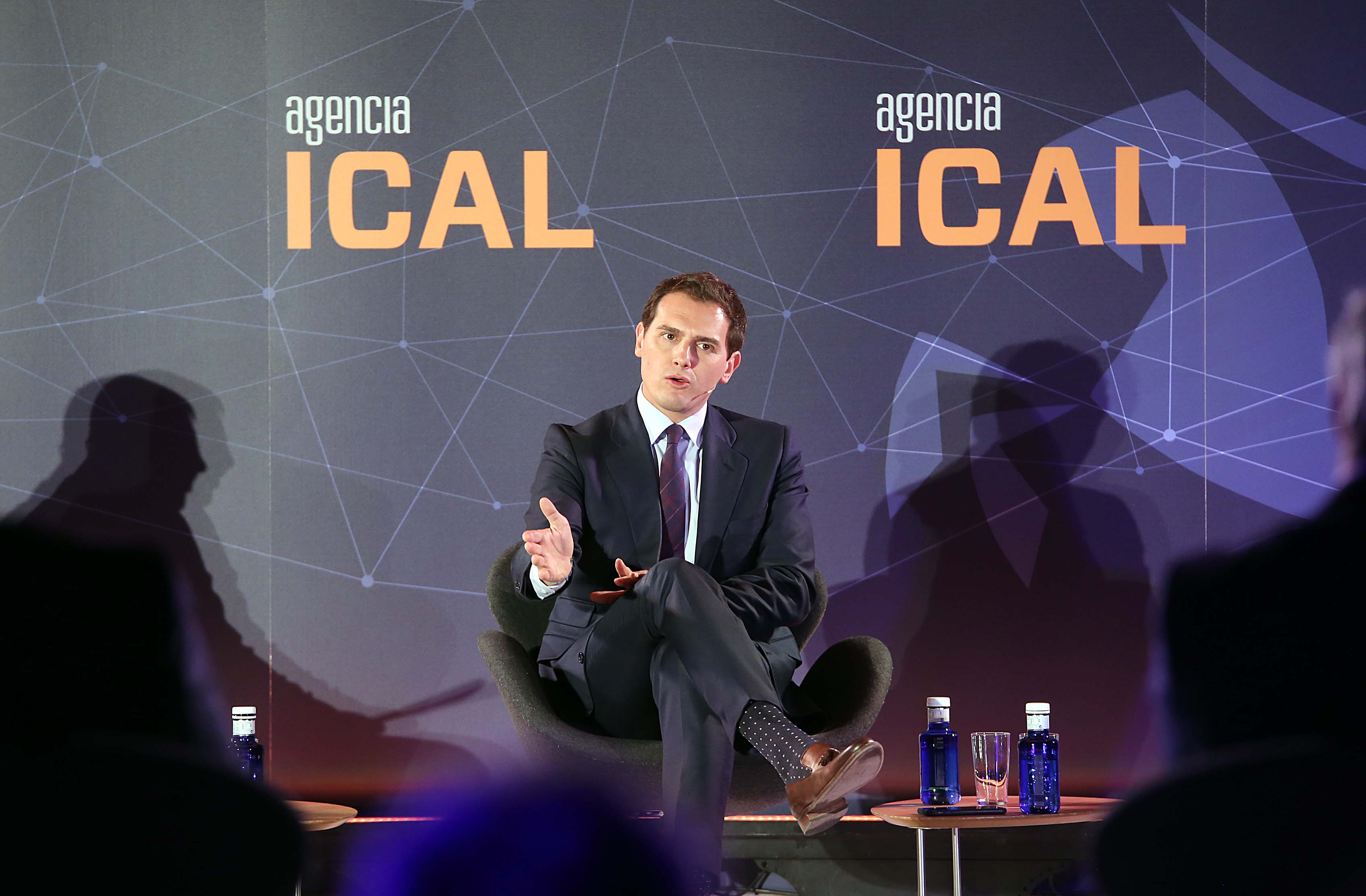 Albert Rivera elude hablar en Burgos del “pucherazo” de las primarias Albert Rivera elude hablar en Burgos del “pucherazo” de las primarias