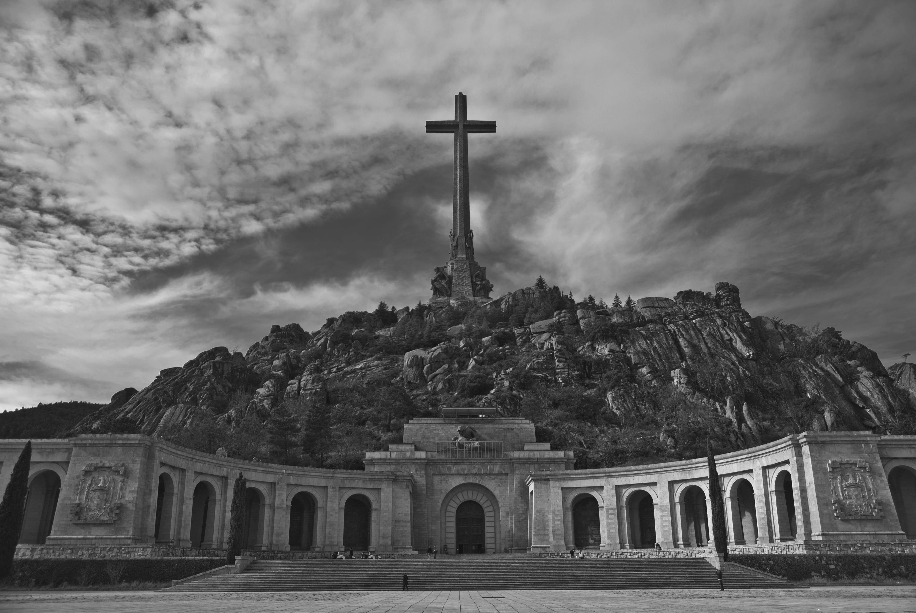 Podría haber unanimidad entre los 5 magistrados del Supremo en cuanto a la exhumación de Franco Podría haber unanimidad entre los 5 magistrados del Supremo en cuanto a la exhumación de Franco