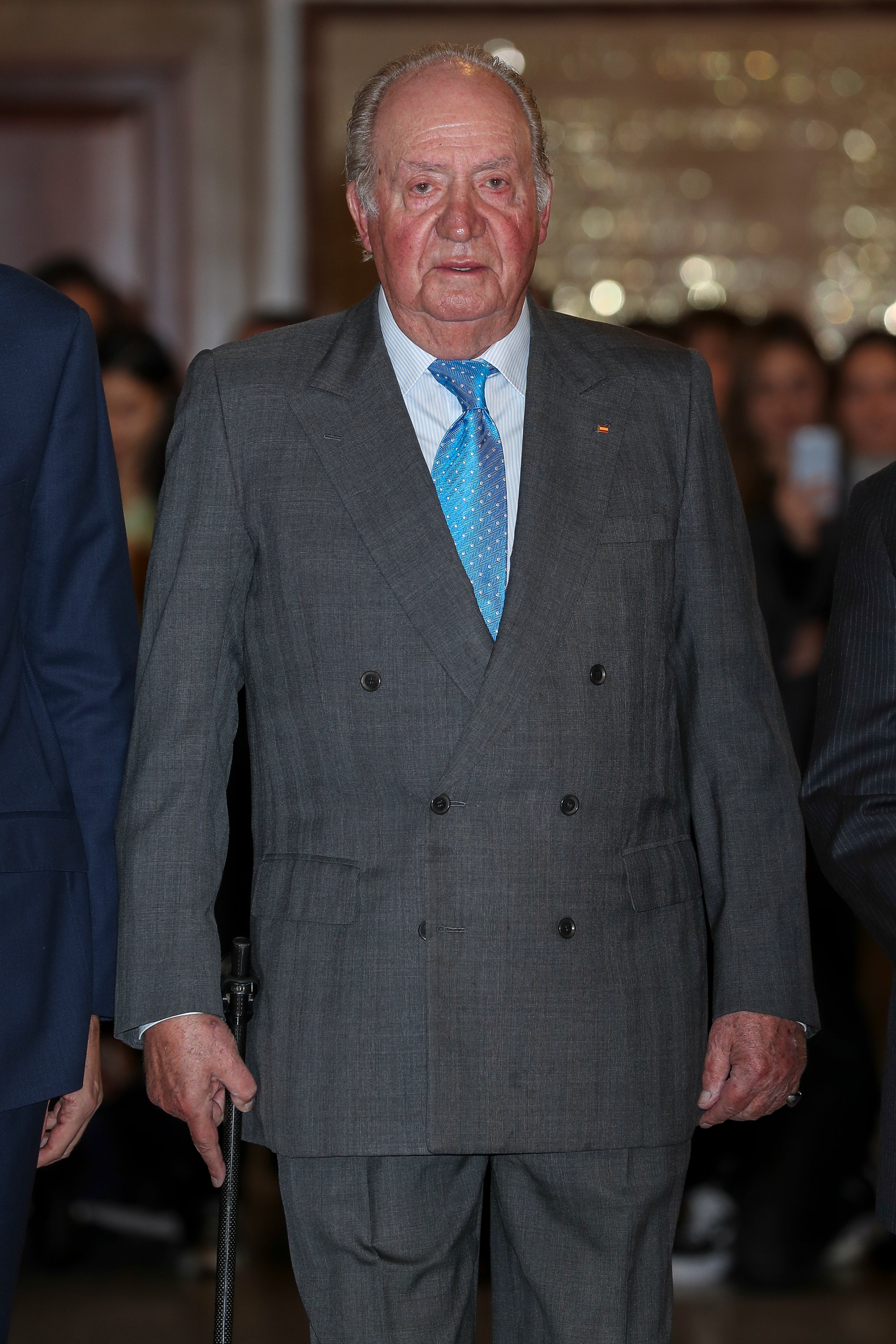 El Rey Juan Carlos comunica a Felipe VI que se retira de la vida pública a partir del 2 de junio El Rey Juan Carlos comunica a Felipe VI que se retira de la vida pública a partir del 2 de junio