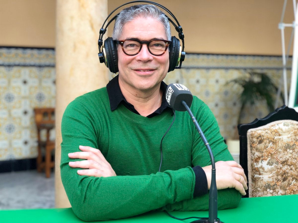 Boris Izaguirre: "Sant Jordi es uno de los días más bonitos del mundo, pero también de los más complicados" Boris Izaguirre: "Sant Jordi es uno de los días más bonitos del mundo, pero también de los más complicados"