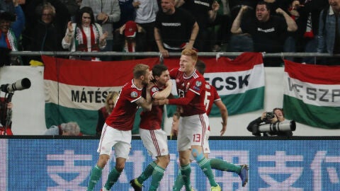 Hungr&iacute;a celebra un gol