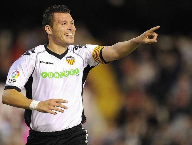 David Navarro: "Tengo muchos recuerdos especiales de Mestalla y del Valencia, es un momento histórico para el club" David Navarro: "Tengo muchos recuerdos especiales de Mestalla y del Valencia, es un momento histórico para el club"