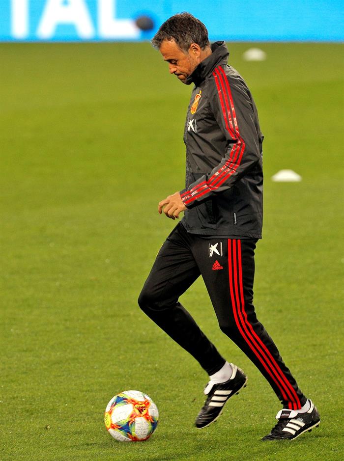 Luis Enrique no estará en el partido de de la selección contra Malta por "motivos familiares de fuerza mayor" Luis Enrique no estará en el partido de de la selección contra Malta por "motivos familiares de fuerza mayor"