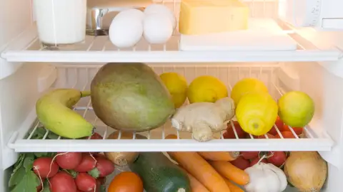 Alimentos en frigorífico Alimentos en frigorífico