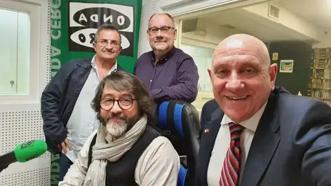 Tertulianos en Onda Cero Ourense Tertulianos en Onda Cero Ourense