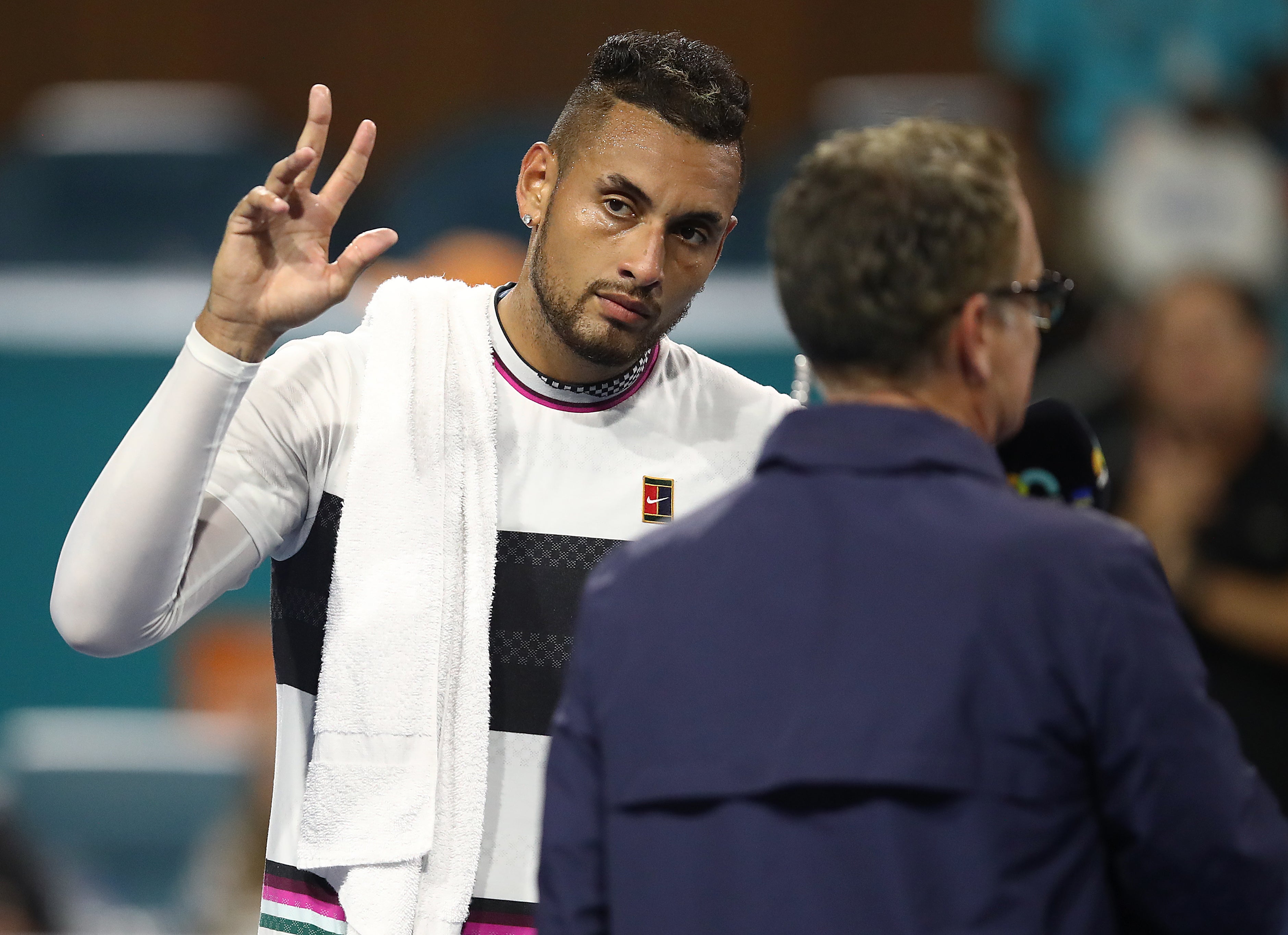 Kyrgios responde a Rafa Nadal: "No voy a respetar a alguien sólo porque pueda pasar la pelota por encima de la red" Kyrgios responde a Rafa Nadal: "No voy a respetar a alguien sólo porque pueda pasar la pelota por encima de la red"
