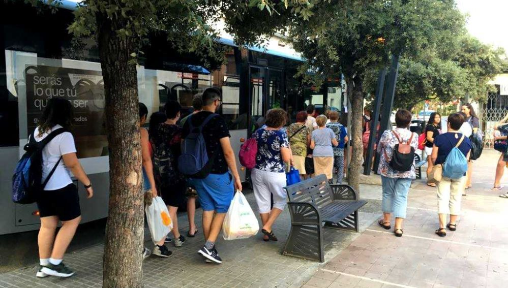 El Consell refuerza el bus desde Almassora a la UJI.