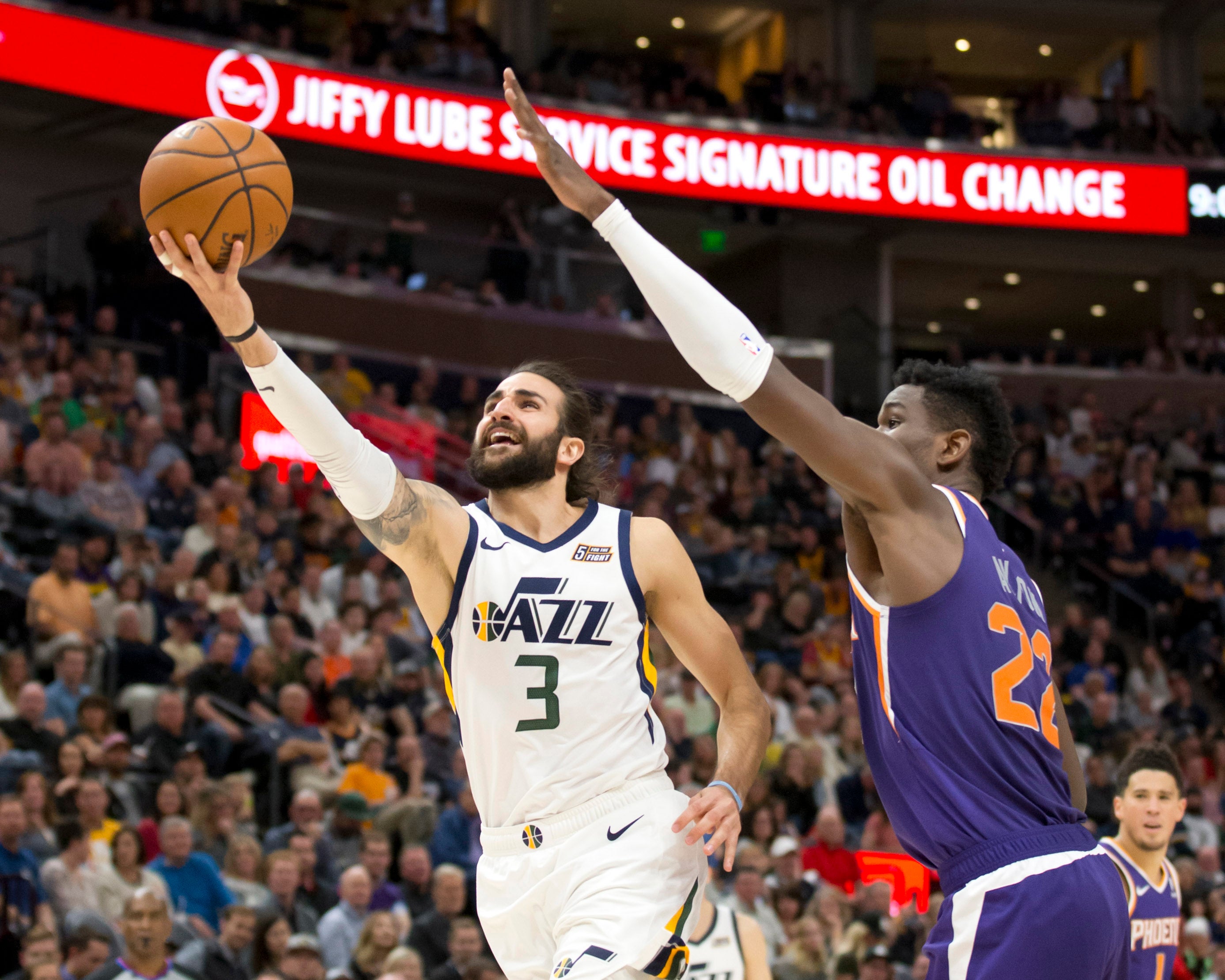 Ricky Rubio y Gobert apagan los 59 puntos de Booker y a los Suns Ricky Rubio y Gobert apagan los 59 puntos de Booker y a los Suns