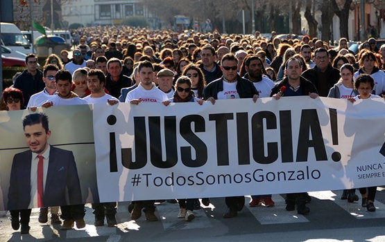 Piden 12 años de cárcel por homicidio para el feriante que mató a Gonzalo Buján en Herencia Piden 12 años de cárcel por homicidio para el feriante que mató a Gonzalo Buján en Herencia