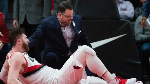 Jusuf Nurkic, tras lesionarse gravemente en su pierna izquierda Jusuf Nurkic, tras lesionarse gravemente en su pierna izquierda