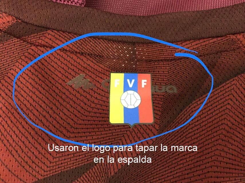 Lío con las camisetas de Venezuela contra Cataluña: las compraron en Decathlon Lío con las camisetas de Venezuela contra Cataluña: las compraron en Decathlon
