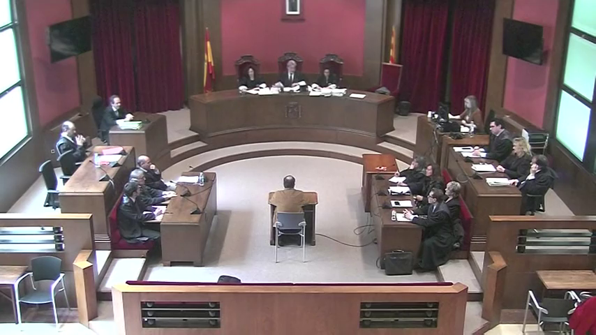 La Audiencia condena a 21 años de cárcel al abusador confeso de los Maristas La Audiencia condena a 21 años de cárcel al abusador confeso de los Maristas
