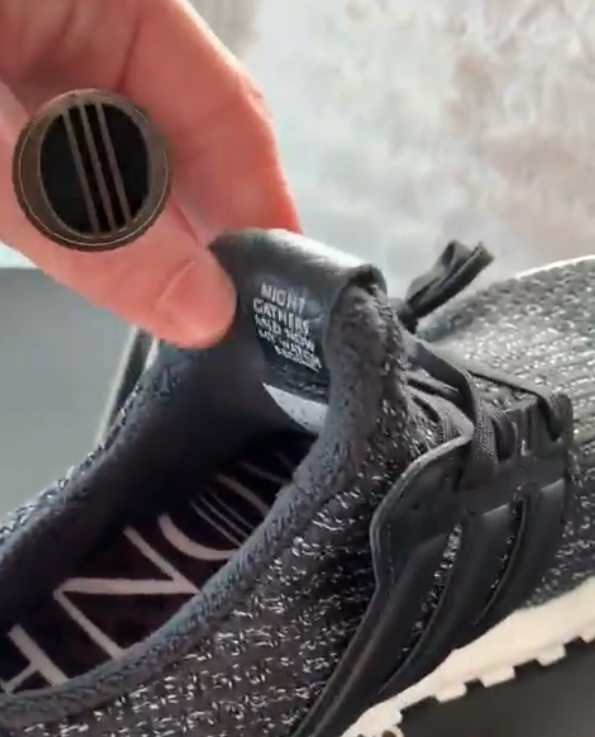 Leo Messi presume de zapatillas personalizadas de Juego de Tronos Leo Messi presume de zapatillas personalizadas de Juego de Tronos