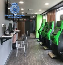Dos detenidos en Puertollano por hackear una máquina de apuestas y apoderarse de 9.800 euros Dos detenidos en Puertollano por hackear una máquina de apuestas y apoderarse de 9.800 euros