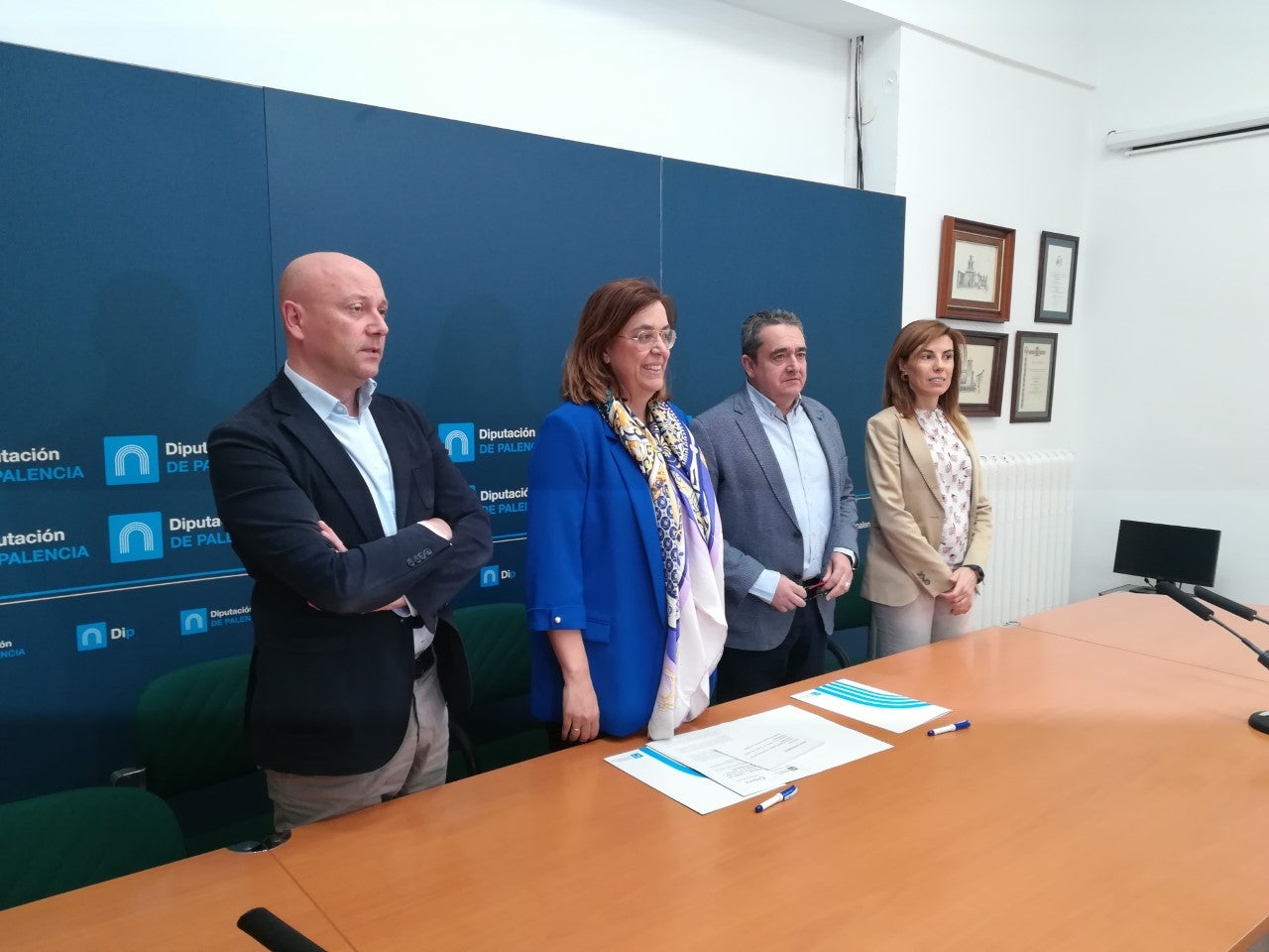 Diputación y Cámara de Comercio colaboran para aumentar las exportaciones de las empresas palentinas Diputación y Cámara de Comercio colaboran para aumentar las exportaciones de las empresas palentinas