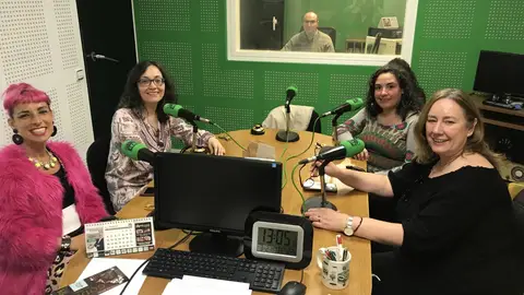 Tertulia en femenino Tertulia en femenino