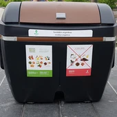 Contenedor marrón para residuos orgánicos en Bilbao Contenedor marrón para residuos orgánicos en Bilbao