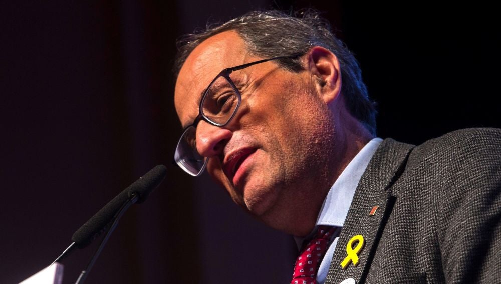 La Fiscalía pide inhabilitar a Torra un año y ocho meses por los lazos amarillos La Fiscalía pide inhabilitar a Torra un año y ocho meses por los lazos amarillos