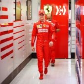 Mick Schumacher, en el box de Ferrari en Baréin