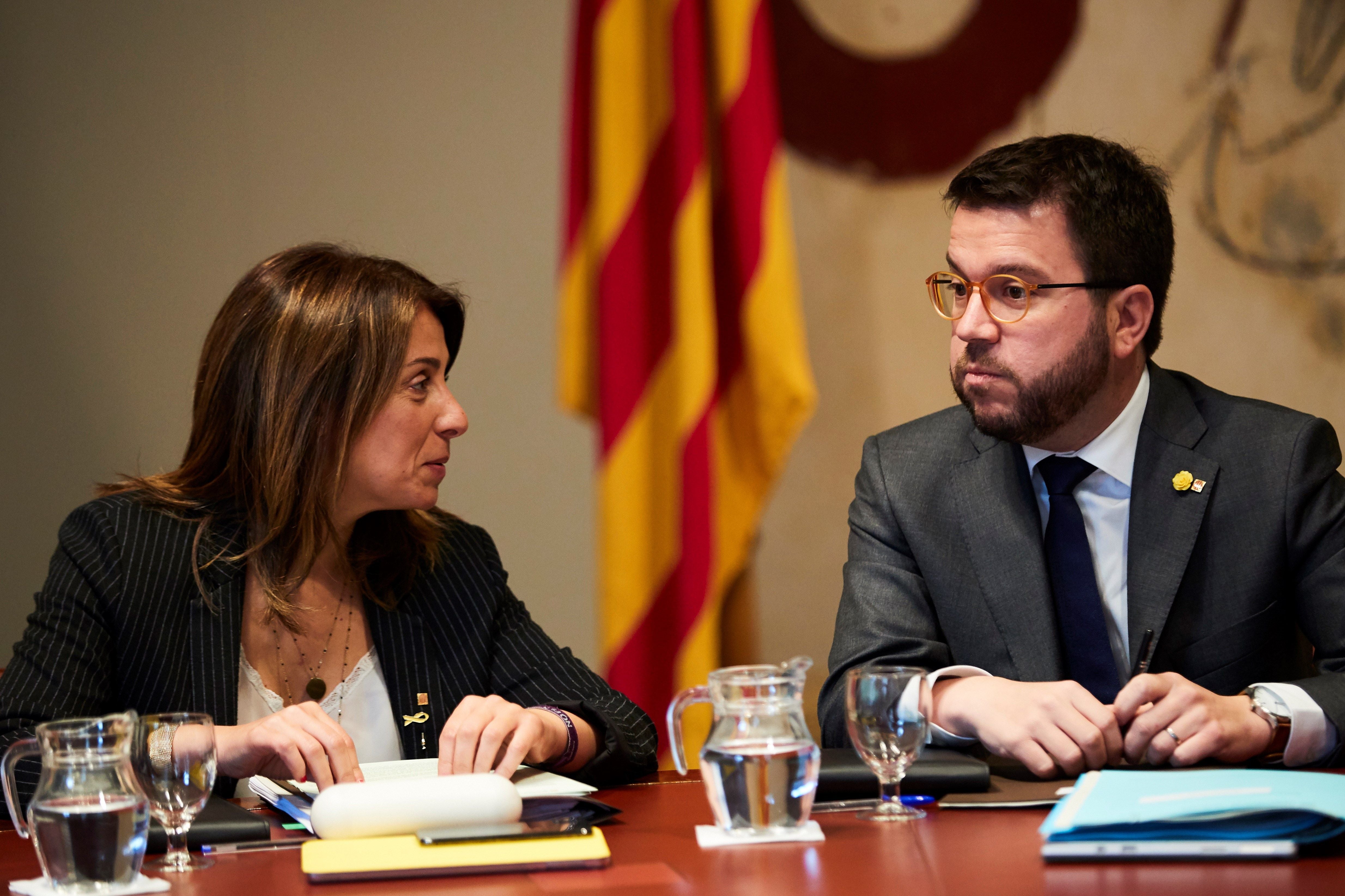 El Govern exige a Sánchez hablar de referéndum para tejer pactos tras el 28A El Govern exige a Sánchez hablar de referéndum para tejer pactos tras el 28A