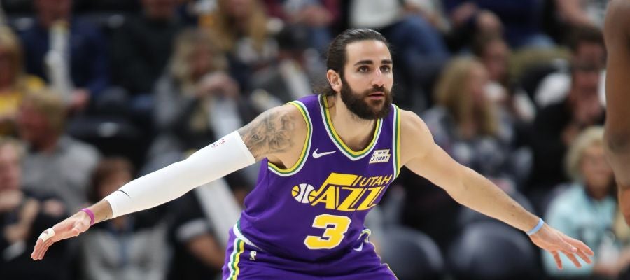Ricky Rubio defiende una acción en un partido con los Jazz Ricky Rubio defiende una acción en un partido con los Jazz