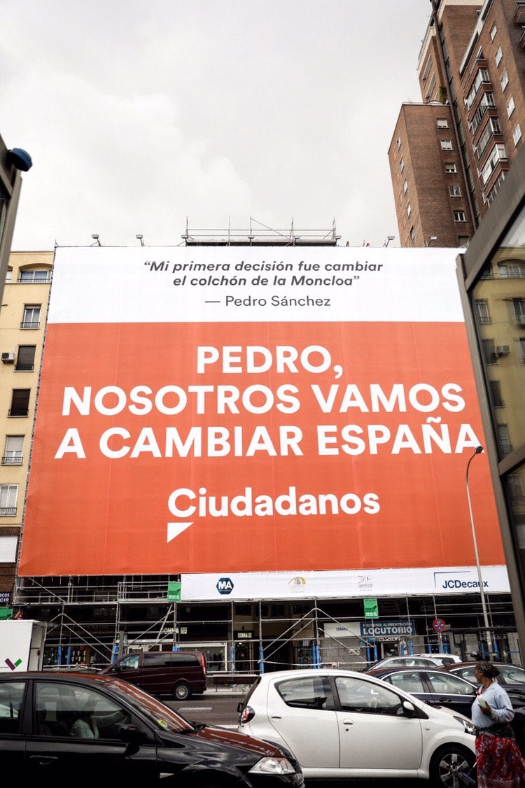 "Pedro, nosotros vamos a cambiar España", cartel de campaña de Ciudadanos "Pedro, nosotros vamos a cambiar España", cartel de campaña de Ciudadanos