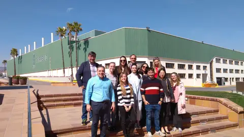 Alumnado del Máster ELIT de la UJI visita la empresa Torrecid .