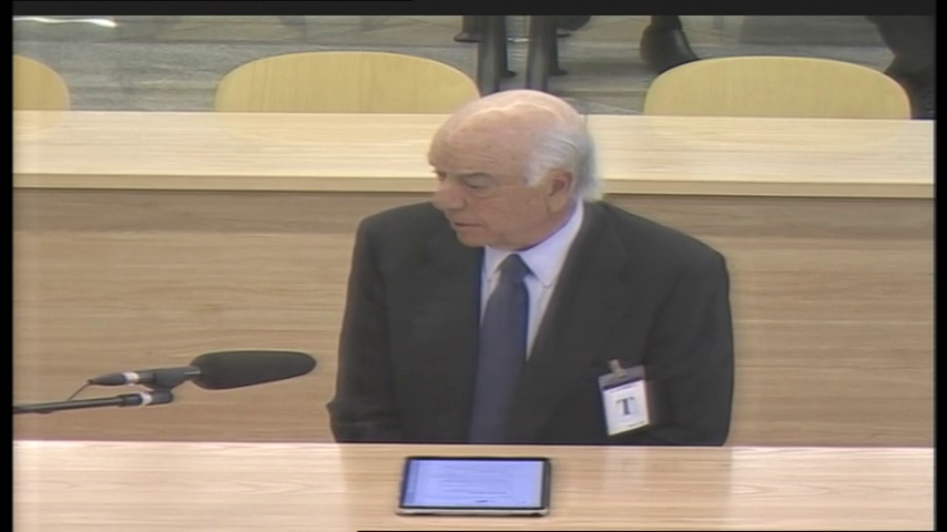 Francisco González, expresidente de BBVA: "Le dije a Rato que lo mejor que podía hacer era que dimitiera" Francisco González, expresidente de BBVA: "Le dije a Rato que lo mejor que podía hacer era que dimitiera"
