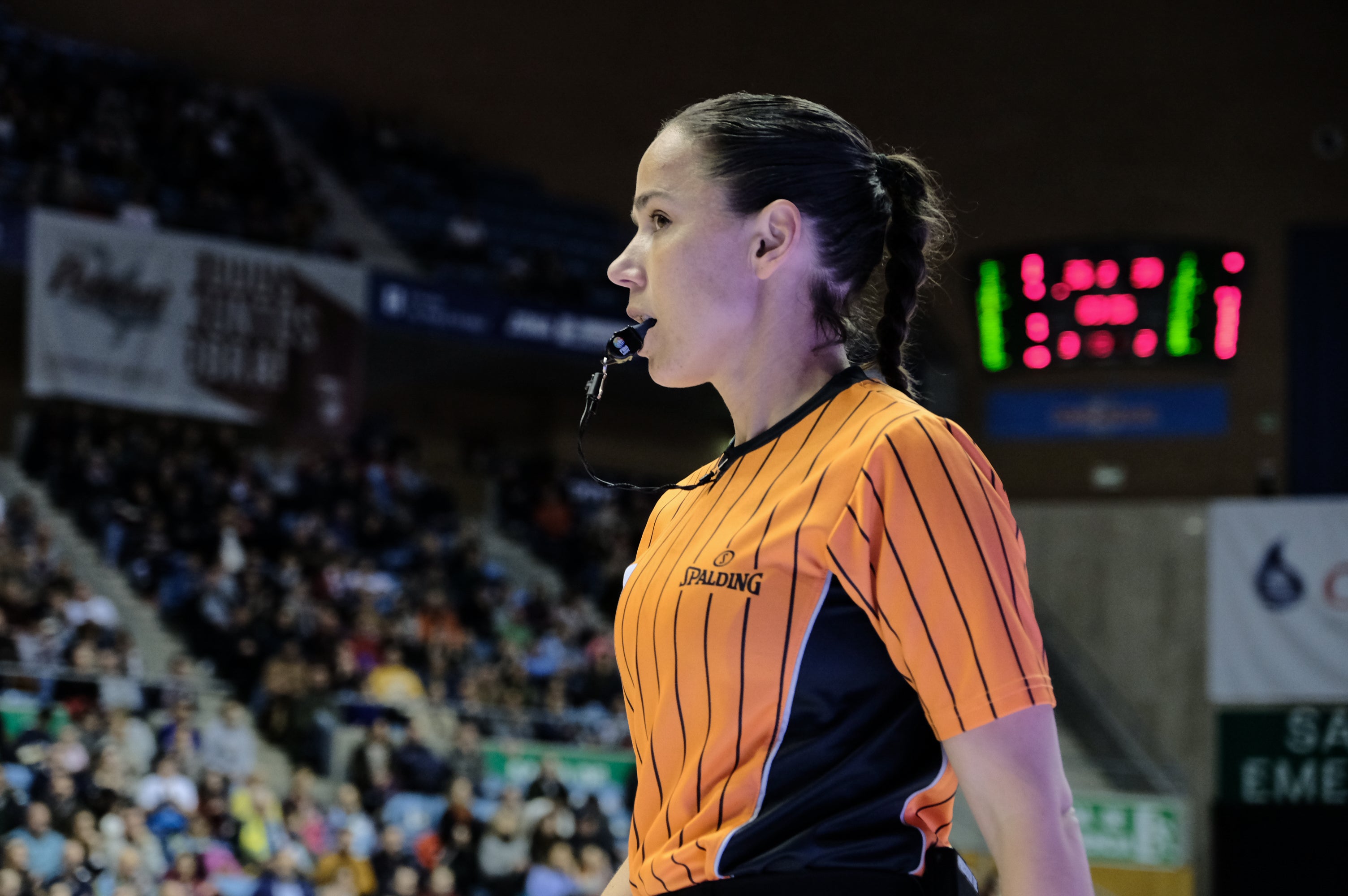 Esperanza Mendoza en 4 Cuartos: "El gran problema de la sociedad actual es la educación" Esperanza Mendoza en 4 Cuartos: "El gran problema de la sociedad actual es la educación"