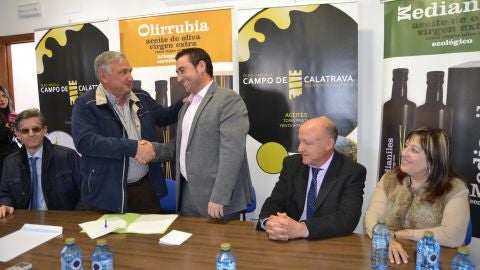 Las cooperativas ole&iacute;colas El Progreso y Campo de Calatrava han creado Oleovidabol