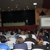 Numerosas personas acudieron a la presentación de FERDUQUE